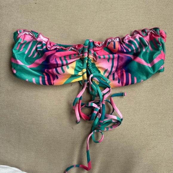 Agua Bendita VINI Belly Bikini Top - Picture 3 of 6